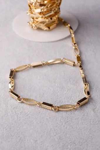 Classic gold plated chain