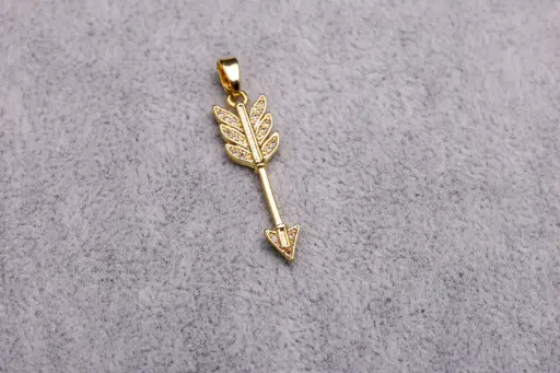 Arrow charm-Gold plated