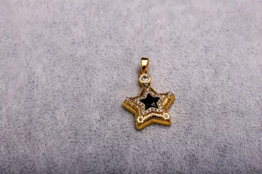 Green star charm-Gold plated